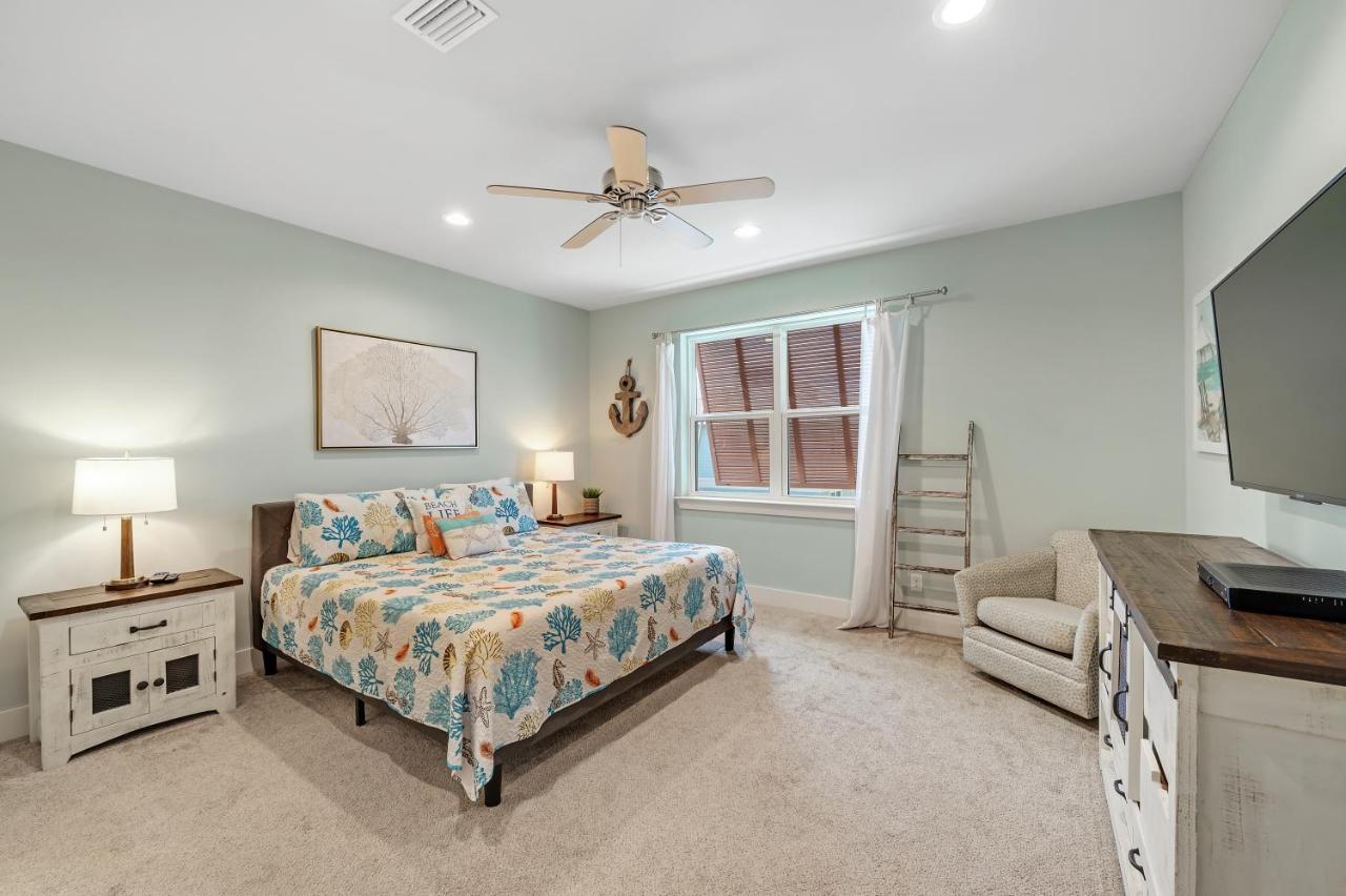 Coral Dreams-Luxe Cottage Steps From The Beach & Pool! غولف شورز المظهر الخارجي الصورة