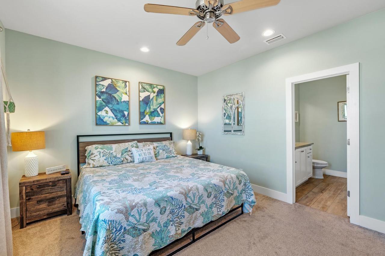 Coral Dreams-Luxe Cottage Steps From The Beach & Pool! غولف شورز المظهر الخارجي الصورة