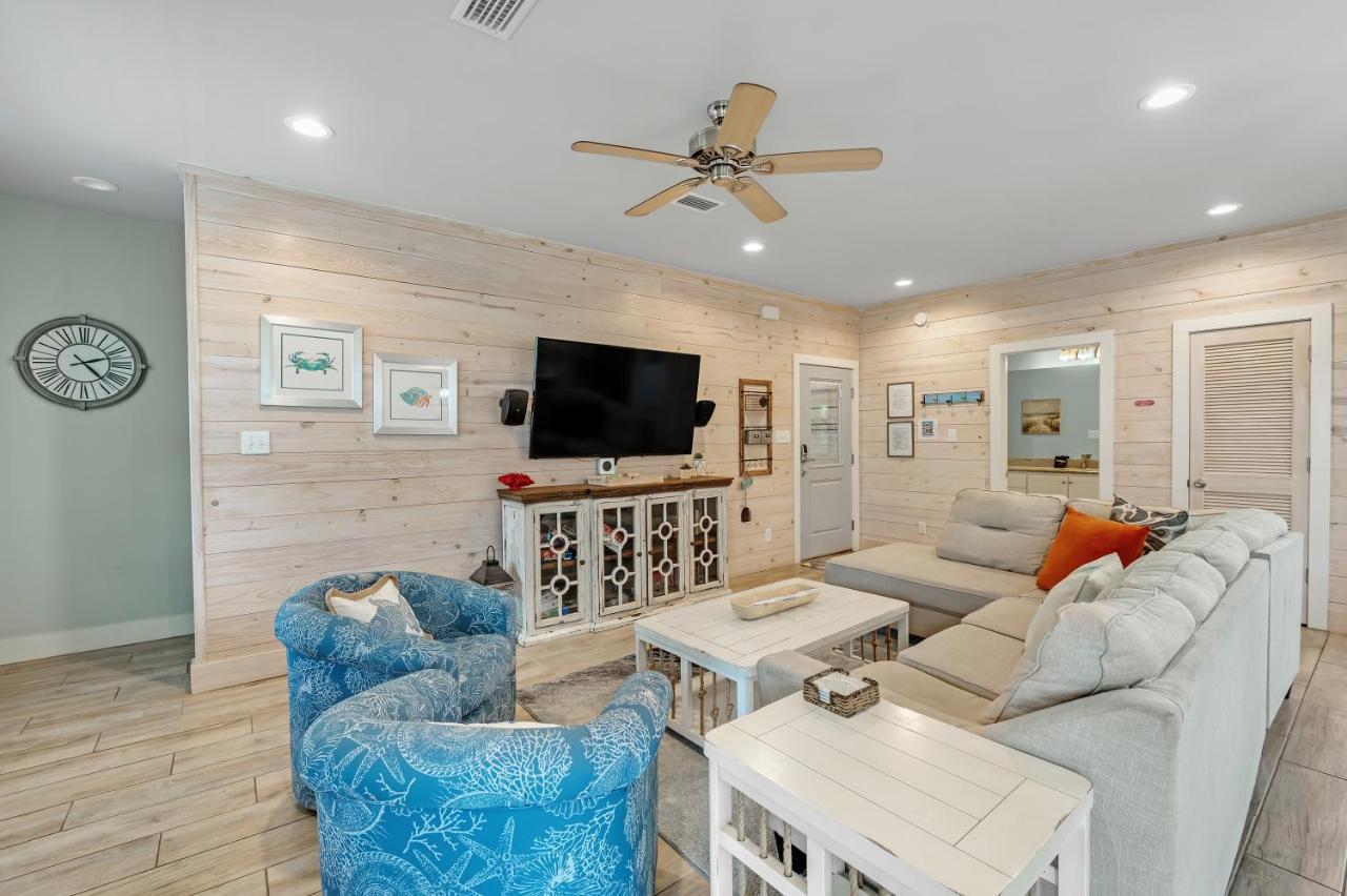 Coral Dreams-Luxe Cottage Steps From The Beach & Pool! غولف شورز المظهر الخارجي الصورة